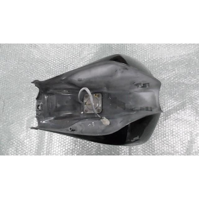 CBX125カスタム JC12-1304xxx の タンク *1627975560 中古 : バイク