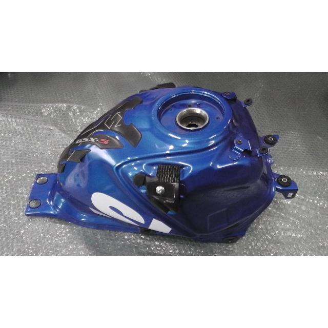 GSX-S125 DL32B の 燃料 タンク へこみ *1628643276 中古 : バイク