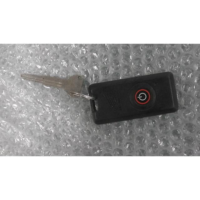 フォルツァZ MF08 の スマートキーセット *1629857322 中古 : バイク