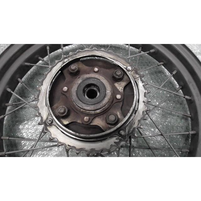 GB250 クラブマン MC10-1101xxx の リアホイール *1636423533 中古
