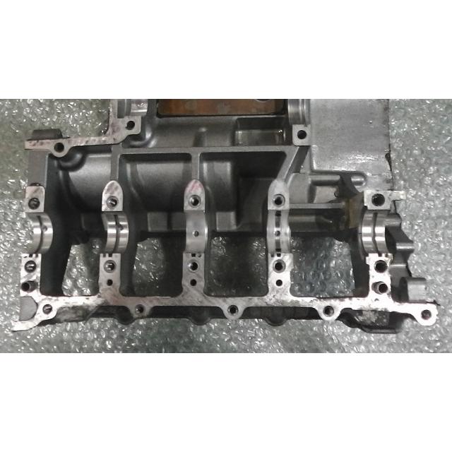 バリオス ZR250A-021xxx の クランクケース 上 *1637032994 中古