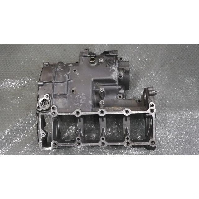 バリオス ZR250A-021xxx の クランクケース 上 *1637032994 中古