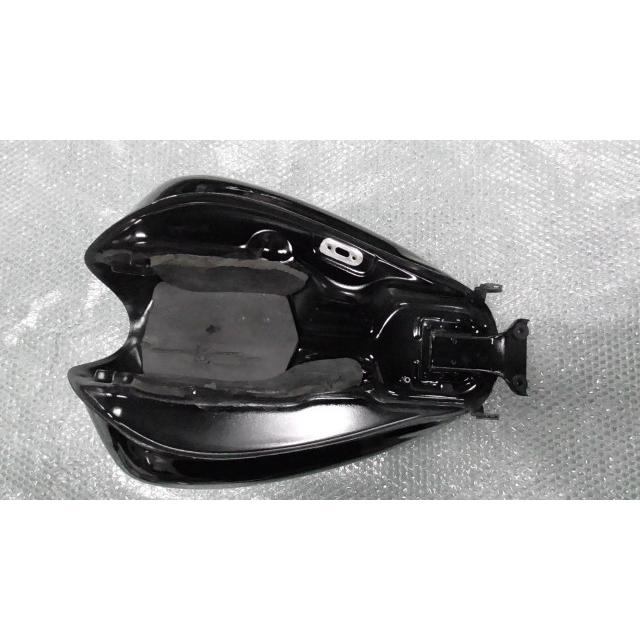 エリミネーター125 BN125A-004xxx の タンク *1637823692 中古