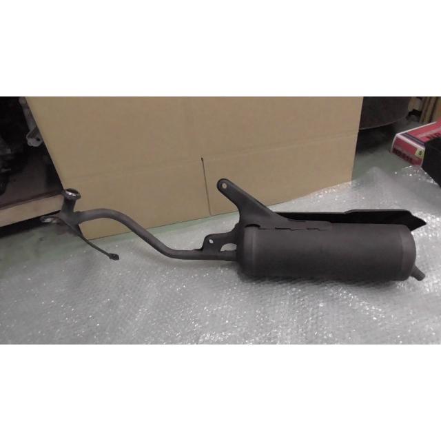 アドレス125 DT11A-119xxx の マフラー *1638321847 中古 : バイク