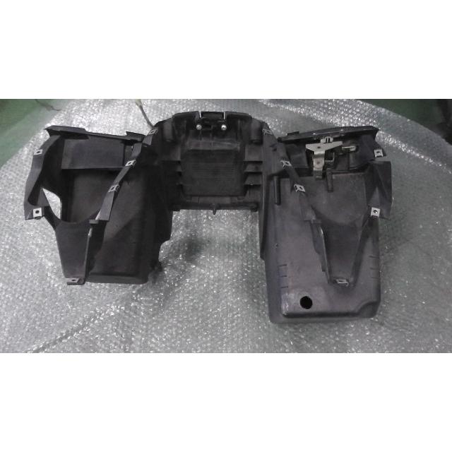 マジェスティC 250 グローブボックス　SG03J YAMAHA マジェスティ250 SG20J-013xxx の グローブボックス 穴 *1642122356