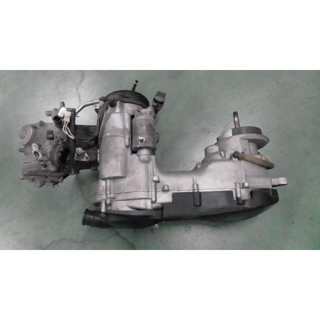 マジェスティ125　わけあり マジェスティ125FI LPRSE22104A902xxx の エンジン *1644890189 中古