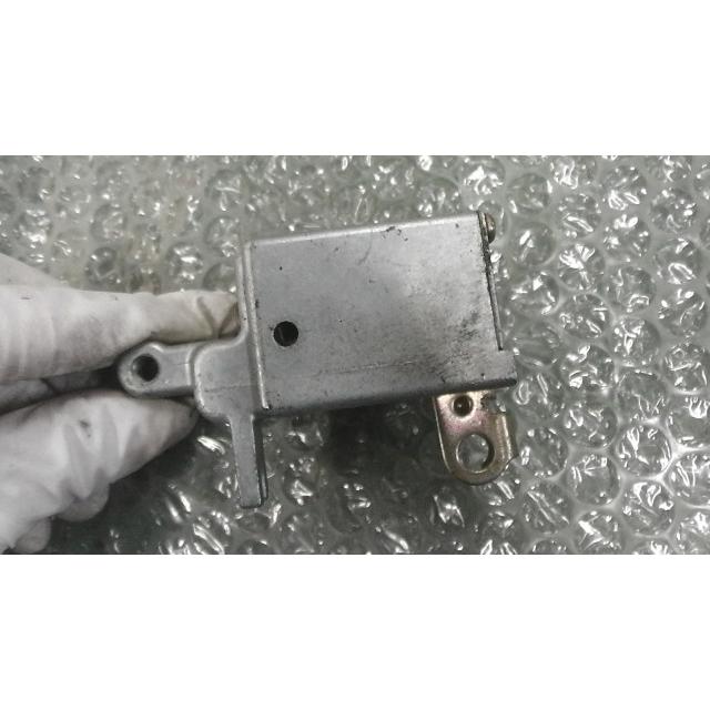 グランドアクシス100 SB06J-466xxx の シートロック *1646374915 中古