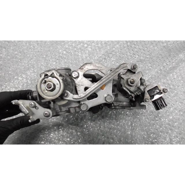 VTR250 FI MC33-1401xxx の スロットルボディ *1646878796 中古