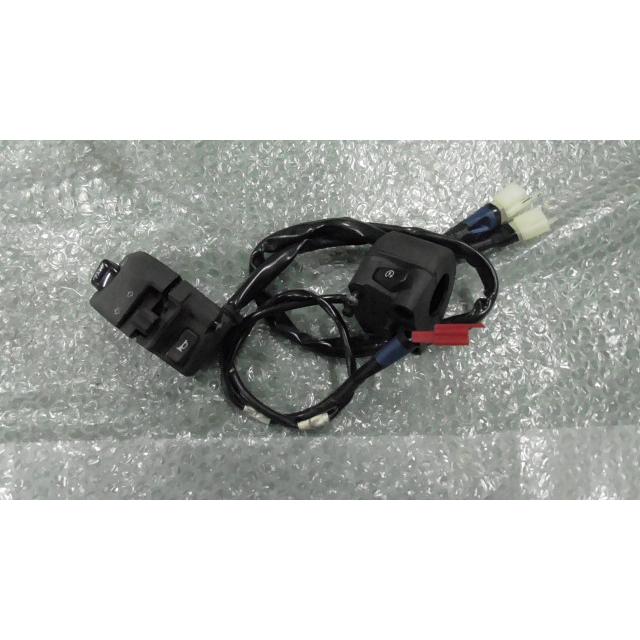 マジェスティS SG28J-007xxx の ハンドルスイッチ 左右 *1647570066