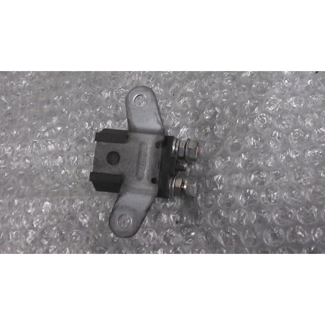 ヴェクスター150 CG42A-114xxx の スターター リレー *1648604800 中古