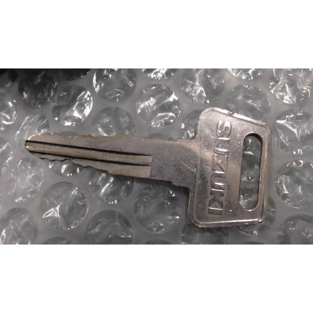 アドレスV100 CE11A の キーセット シャッター M無し *1648776942 中古