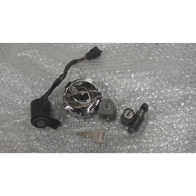 ベンリィ50s Cd50 25xxx の キーセット 中古 2404 バイクパーツcity 通販 Yahoo ショッピング