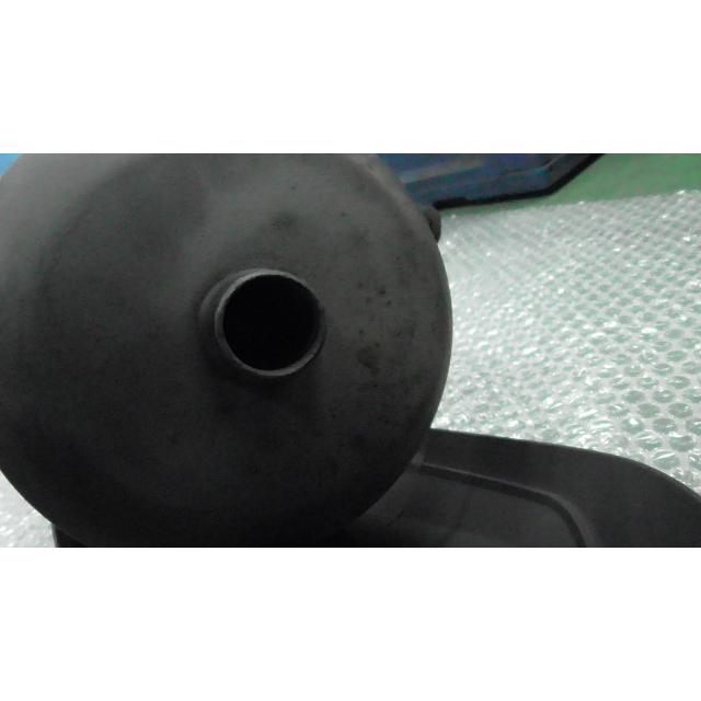 アクシスZ SED7J-013xxx の マフラー 純正 傷 *1649207171 中古