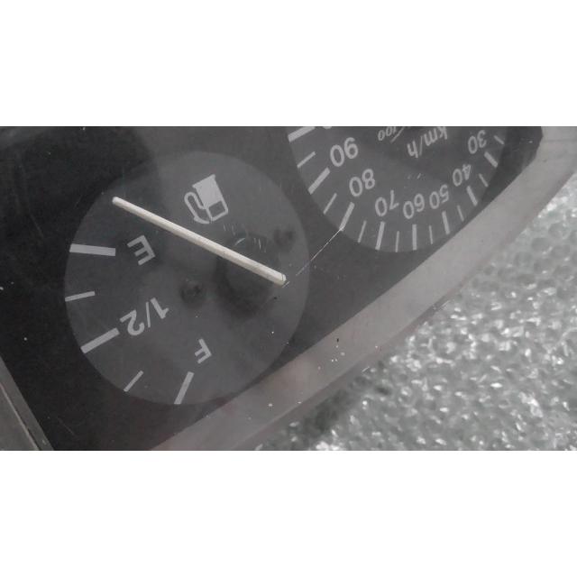 アドレスV100 CE11A-293xxx の スピードメーター 傷 *1649300907 中古