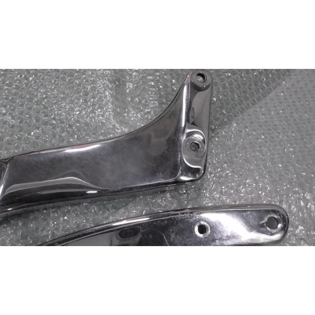 ドラッグスター400 4TR の リアフェンダーモールステー