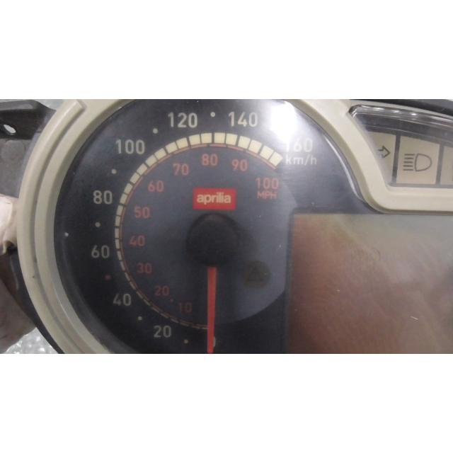 スポーツシティ200 ZD4VBA0035S001xxx の メーター *1651108033 中古