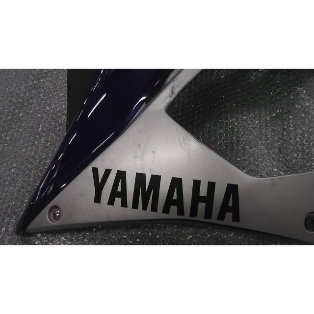 YZF-R25 RG10J-020 の フロントサイドカウル 左 傷 爪折れ *1652166102