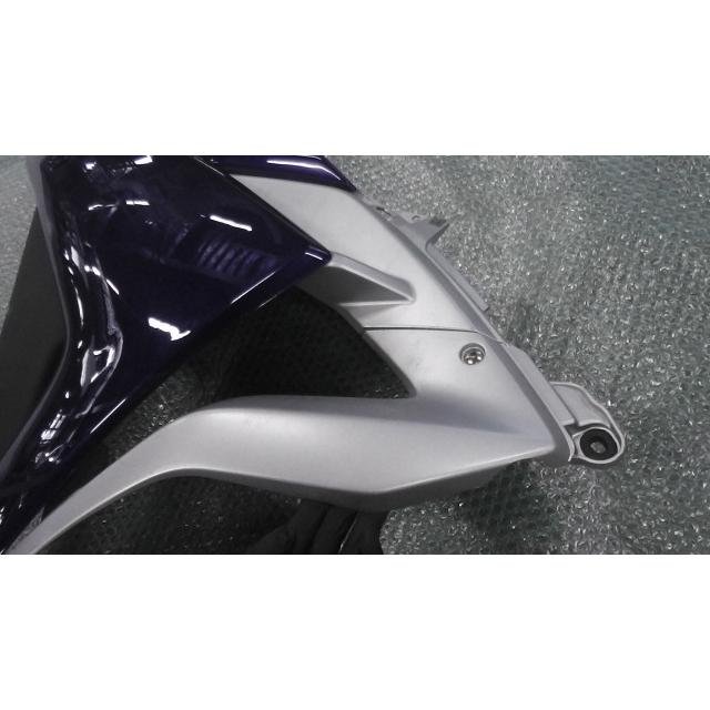 YZF-R25 RG10J-020 の フロントサイドカウル 左 傷 爪折れ *1652166102