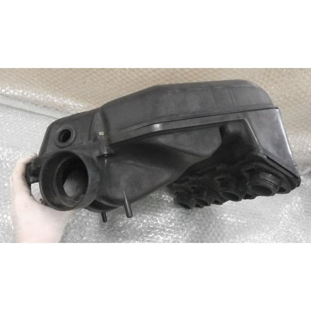 ZZR400 ZX400N-040xxx の エアクリーナーボックス *1654045037 中古