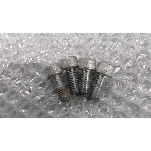 バリオス ZR250A の Fフェンダーボルト *1654052180 中古 : バイク