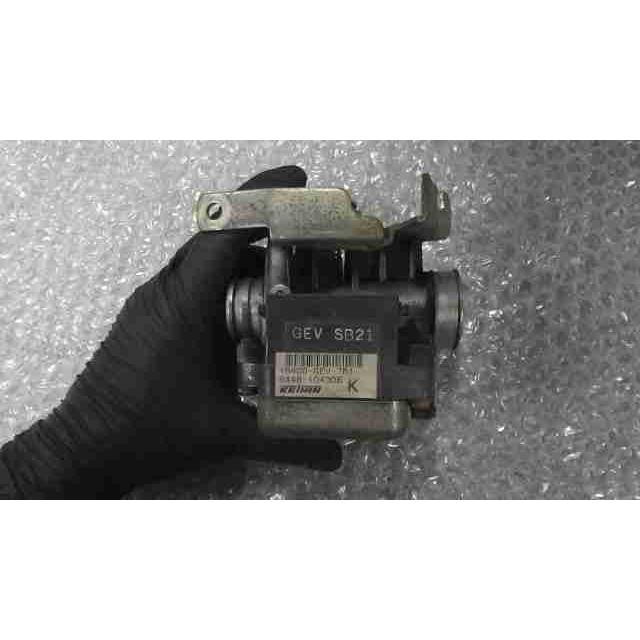 スマートディオZ4 AF63-1003xxx の スロットルボディ *1654569397 中古