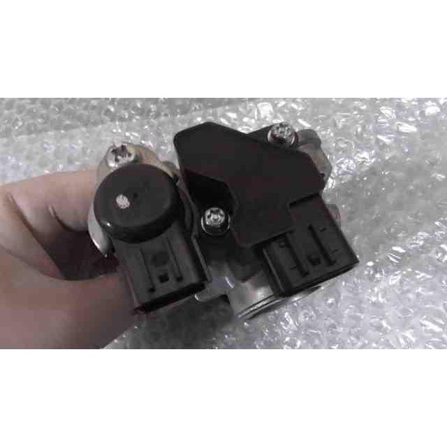 アクシスZ SED7J-018xxx の スロットルボディ *1655781955 中古
