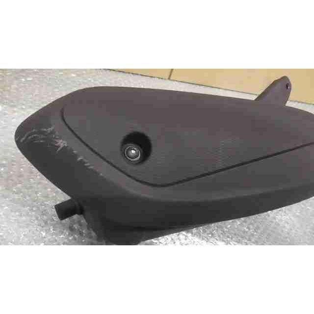 アクシスZ SED7J-003xxx の マフラー 純正 傷 *1658282968 中古