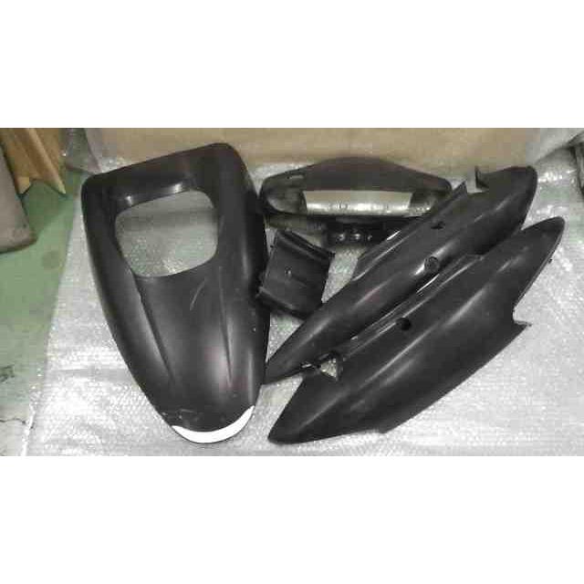 スペイシー125 JF04-1007xxx の カウルセット 傷 爪 *1660109289 中古 