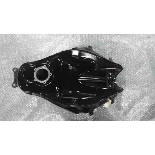 ニンジャ Ninja 250R　EX250K-A05xxx　の　タンク *1663216632　中古｜b-city｜03