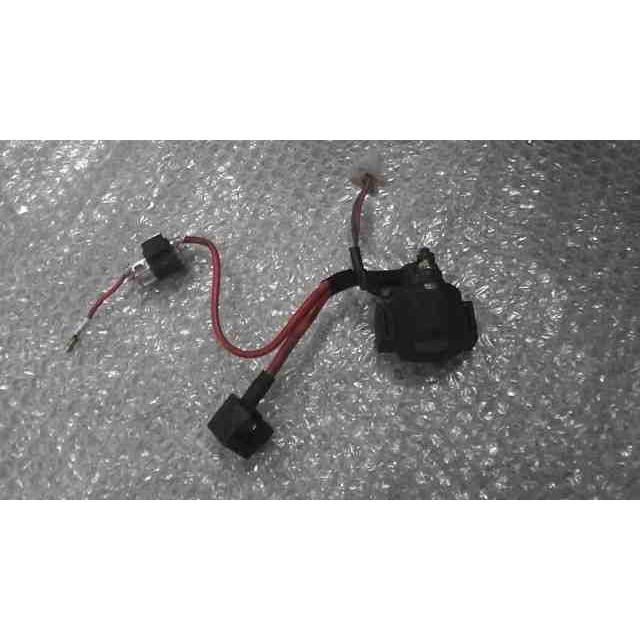 マジェスティ125 5CA-705xxx の スターターリレー *1664241115 中古