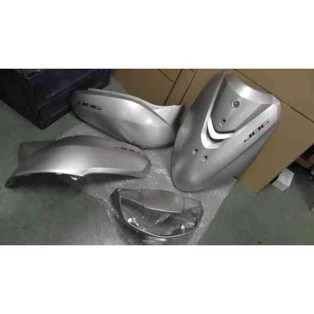 AY01 ジョグ外装 ジョグ(FI) AY01 の 外装セット カウルセット *1669077905 中古