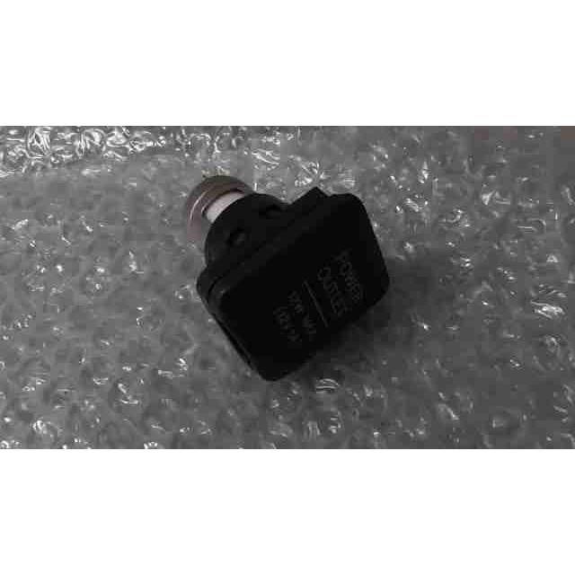 リード125 JF45-1308xxx の シガーソケット *1673925541 中古 : バイク