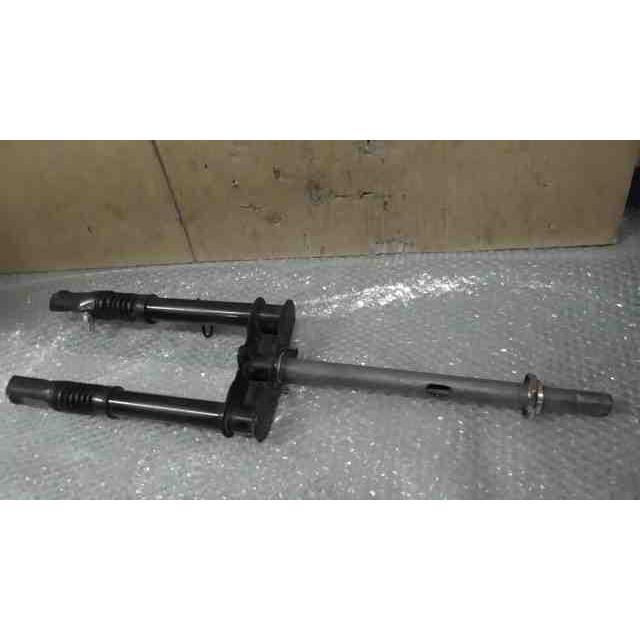 ジョグC SA01J-050xxx の フロントフォークセット *1676601707 中古