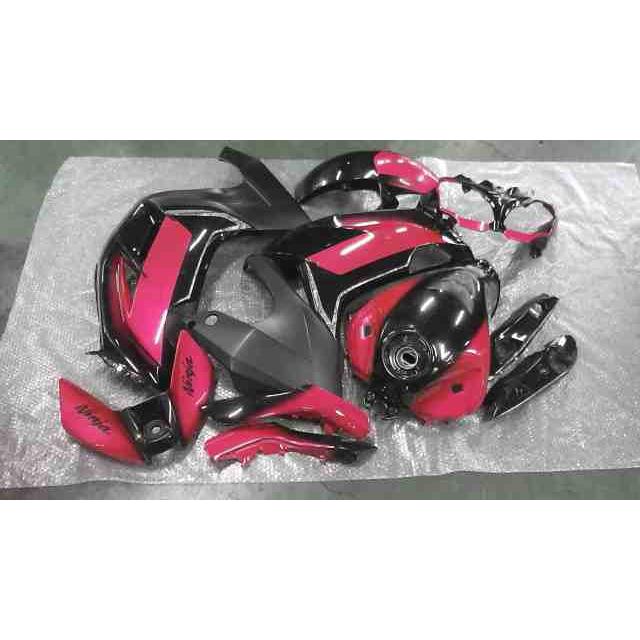 Ninja 400 EX400E の カウルセット タンク *1678239746 中古 Ninja 400 EX400E の カウルセット タンク *1678239746 中古