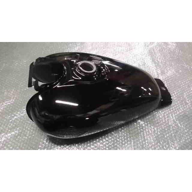 マグナ50 AC13-1022xxx の タンク *1681431811 中古 : バイクパーツ