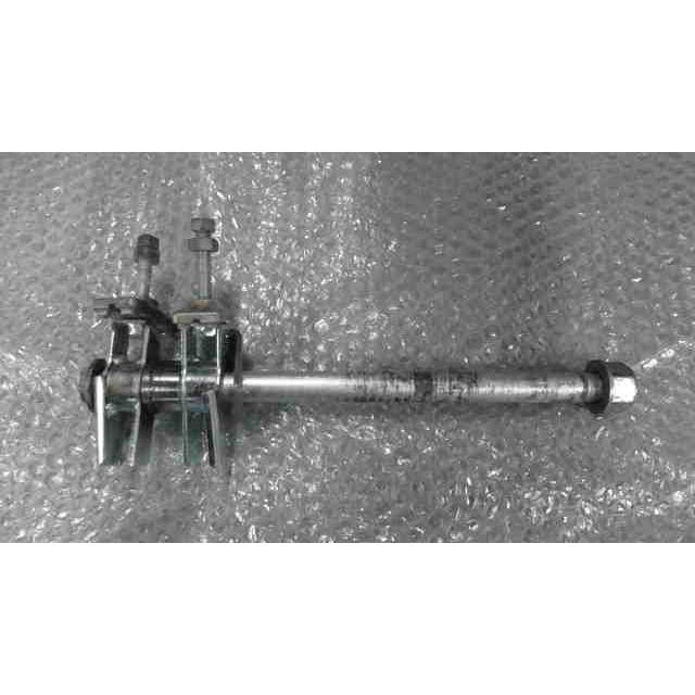 CB223S MC40-1002xxx の リアアクスルシャフト *1682037898 中古