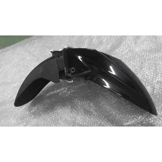 GSR250 LC6GJ55D00119xxx の フロントフェンダー 傷 *1685668548 中古