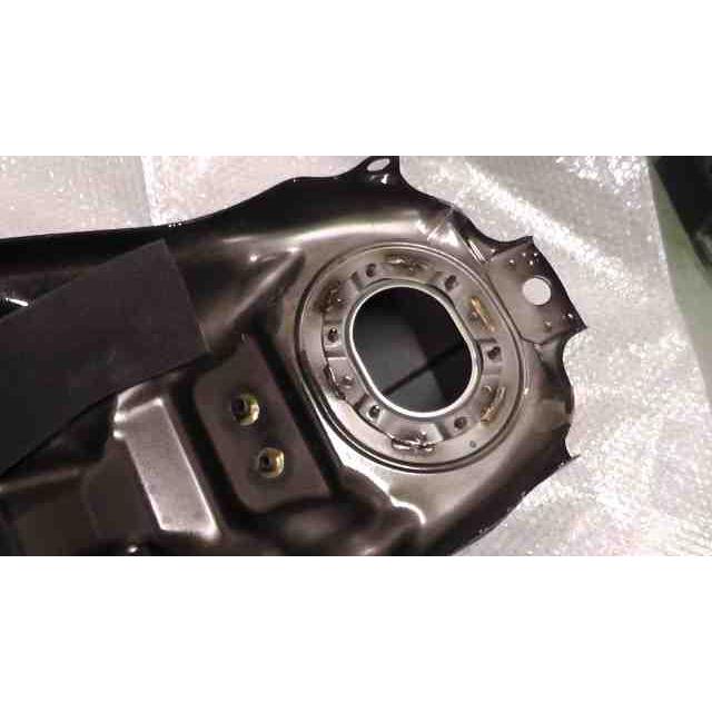 CB400SF HYPER VTEC NC42 の ガソリンタンク 4 *1686720559 中古 CB400SF HYPER VTEC NC42 の ガソリンタンク 4 *1686720559 中古