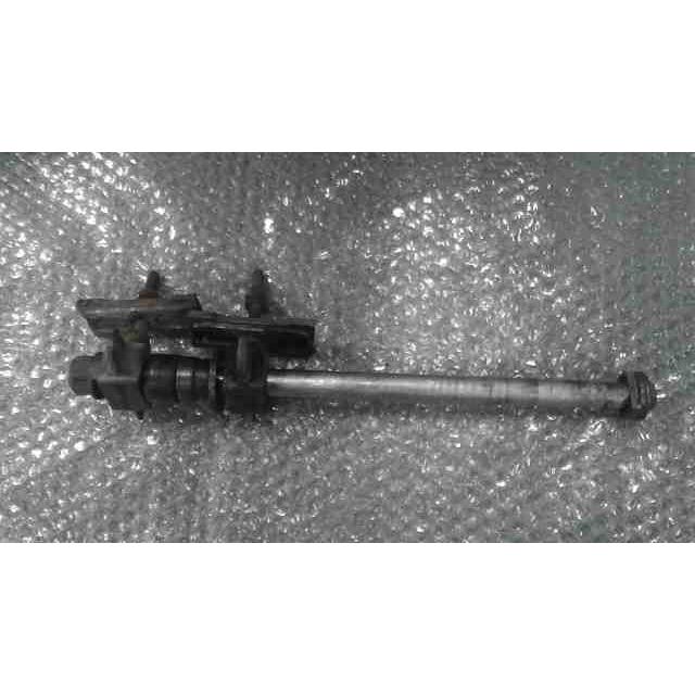CB400SF Version S NC31-1454xxx の リアアクスルシャフト *1695863880 