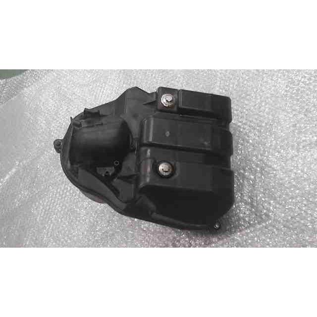 バリオス ZR250A-067xxx の エアクリーナーボックス *1710385852 中古