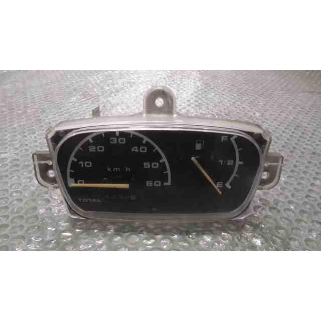 JOGアプリオ 4JP-7317xxx の メーター レンズヒビ *1726115281 中古