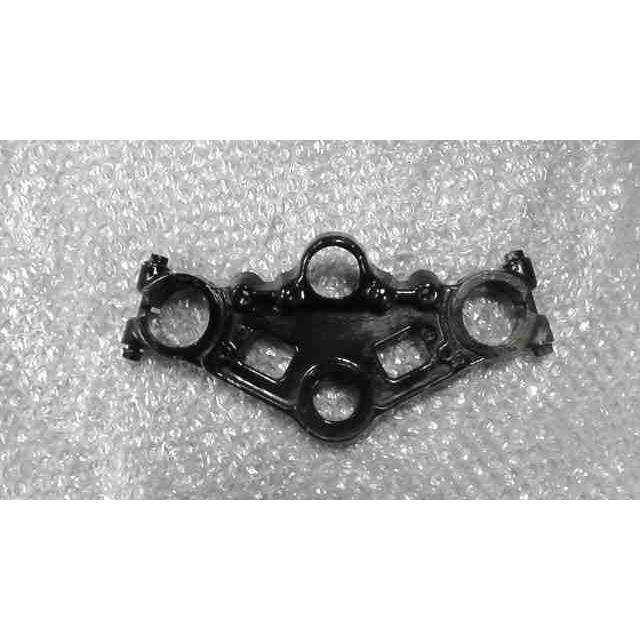 VT250F MC08-1022xxx の トップブリッジ *1726795738 中古 : バイク