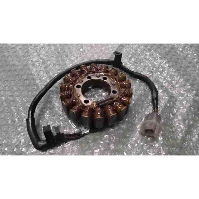 VT250F MC08-1022xxx の ジェネレーター *1727313890 中古 : バイク
