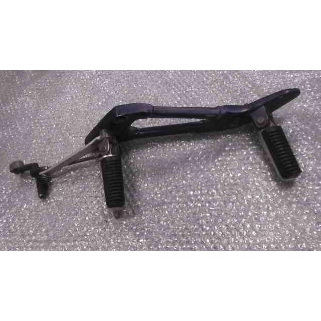 SRV250 4DN-001xxx の ステップ 左 *1727836108 中古 : バイクパーツ