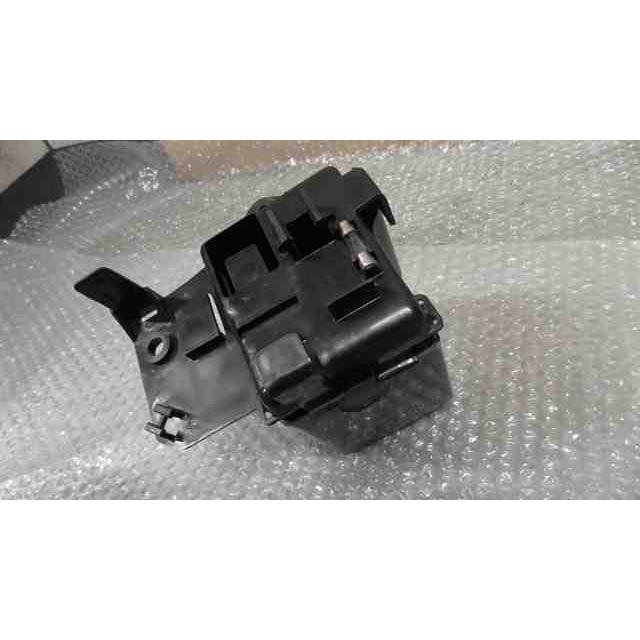 カブ(CUB)90 カスタム HA02-1939xxx の バッテリーカバー