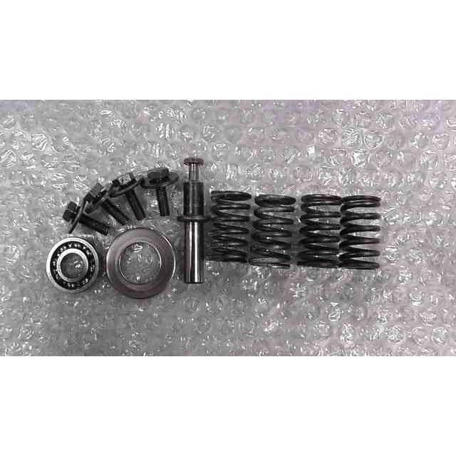 バリオス2 ZR250B の クラッチ の スプリング *1729838990 中古