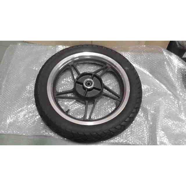 CBF125T LALPJJN21K3024xxx の リアホイール タイヤ *1732587786 中古