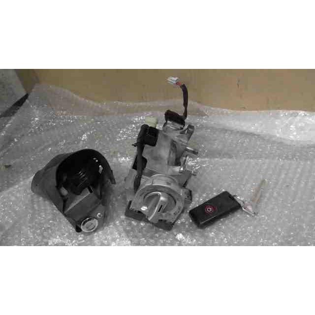 フォルツァZ ABS MF08 の スマートキーセット *1740729865 中古