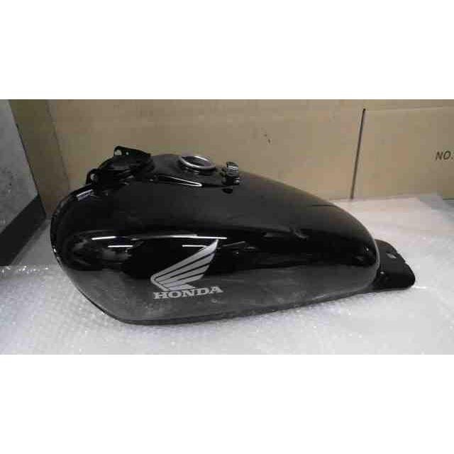 マグナ50 AC13-1013xxx の タンク *1741230611 中古 : バイクパーツ