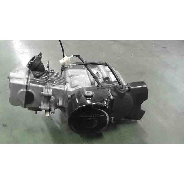 カブFI AA01-1706xxx の エンジン *1743641242 中古 : バイクパーツ